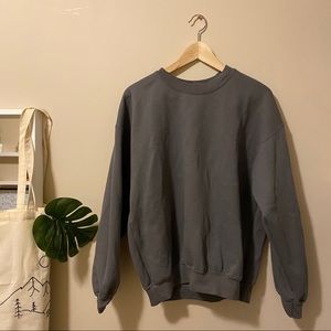 Comfy gray crewneck soft longsleeve